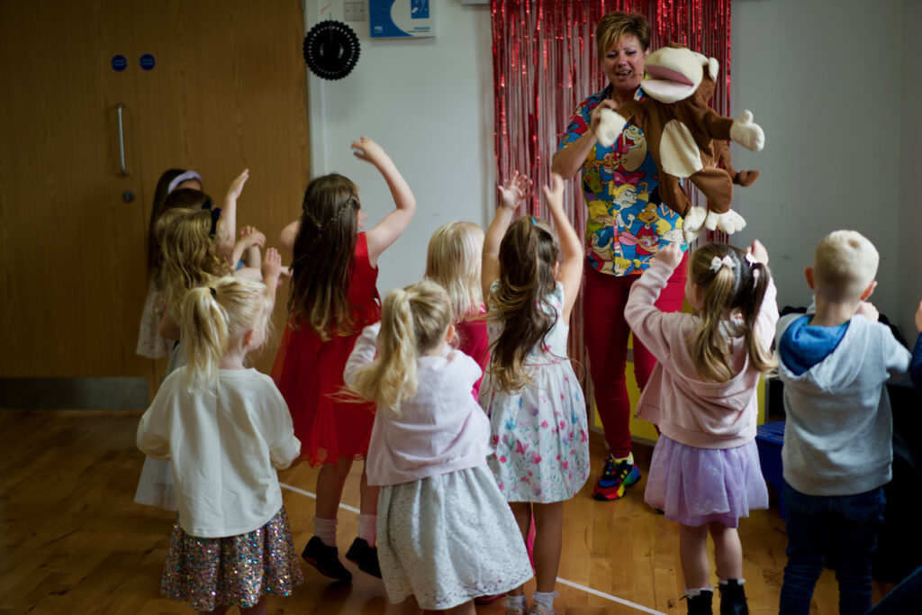 Kids party entertainers in Winchester