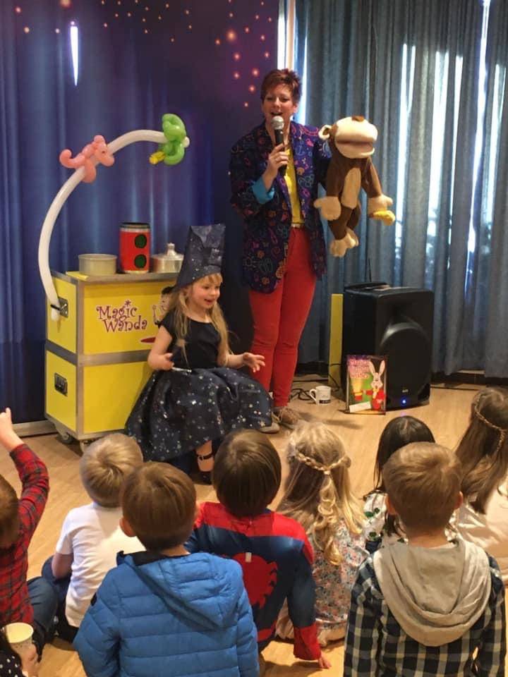 Magic Wanda wows them in Rowlands Castle - Children’s Magic Show